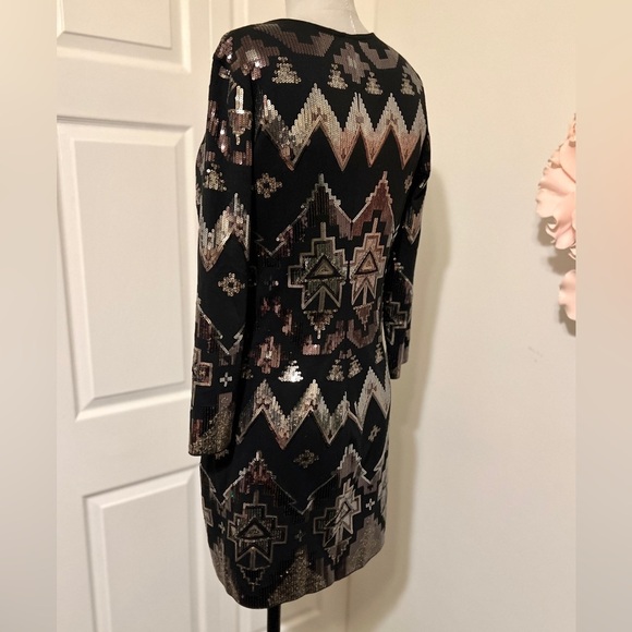 Express black Jersey Knit Stretch Mini Dress with Gold Sequin Design Size Largee - Picture 4 of 6